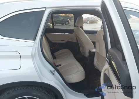 2016 BMW X1 xDrive28I из США, поврежденный, VIN WBXHT3C37G5E47607